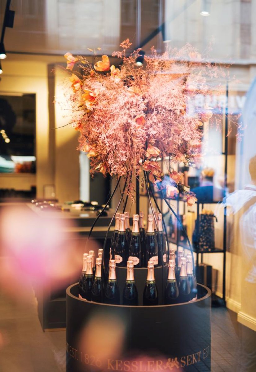 Kessler Sekt Bar: Stilvoll dekorierte KESSLER Erlebniswelt mit Premium Sekt und besonderem Ambiente